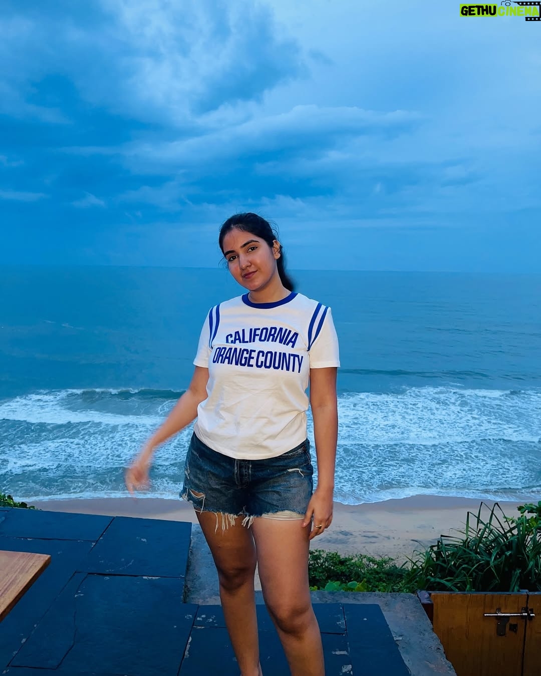 Sakshi Agrawal - 3K Likes - 🌊✨