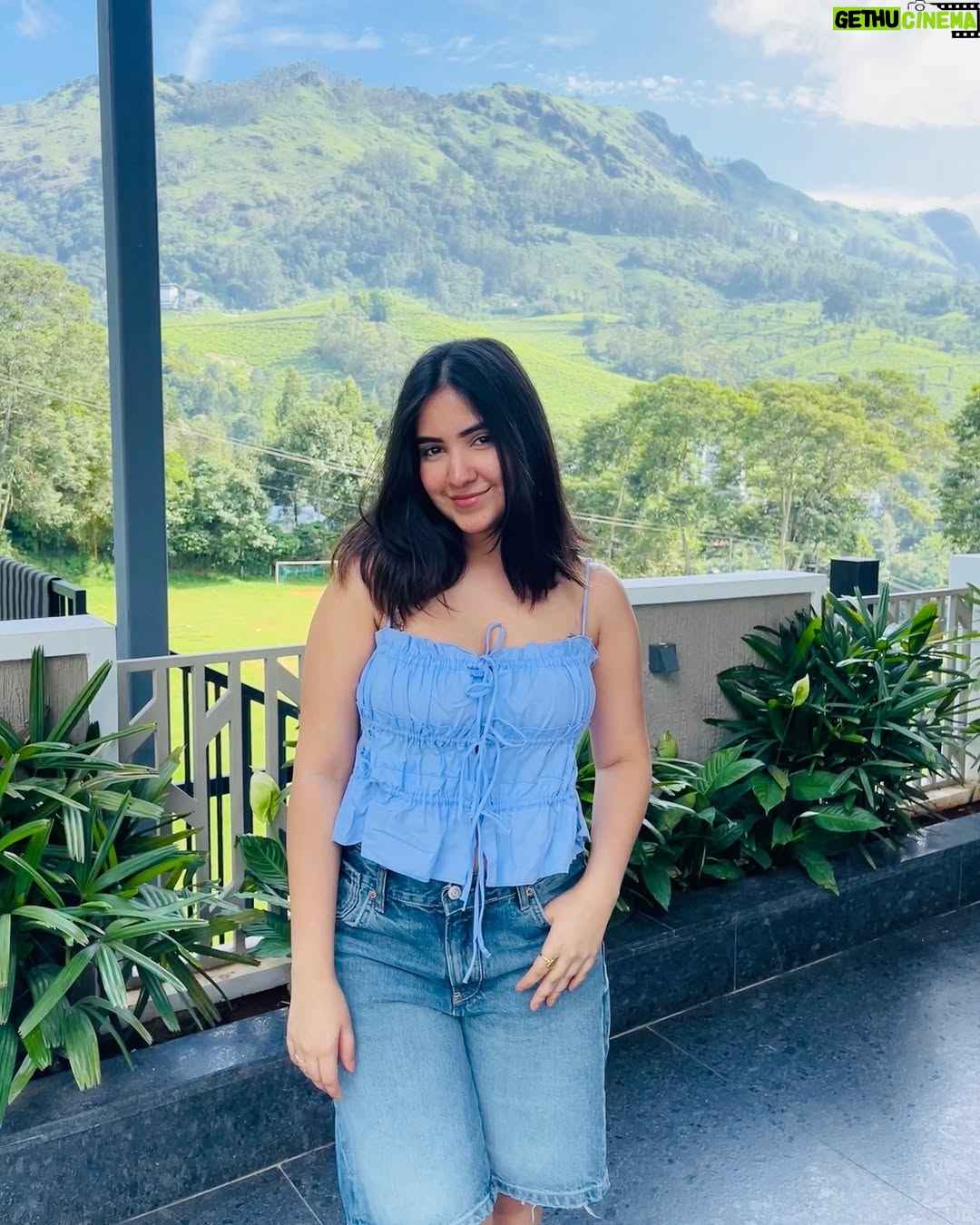 Sakshi Agrawal - 4.4K Likes - ⛰️✨