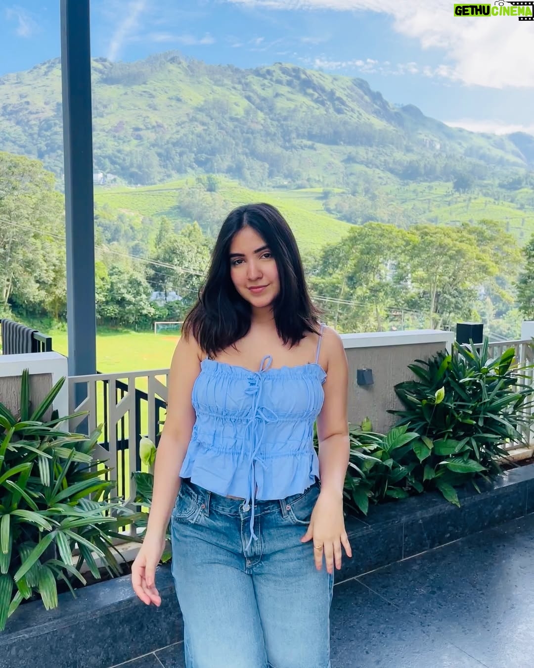 Sakshi Agrawal - 4.4K Likes - ⛰️✨