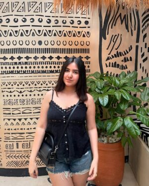 Sakshi Agrawal Instagram - 🖤