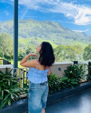 Sakshi Agrawal Instagram - ⛰️✨