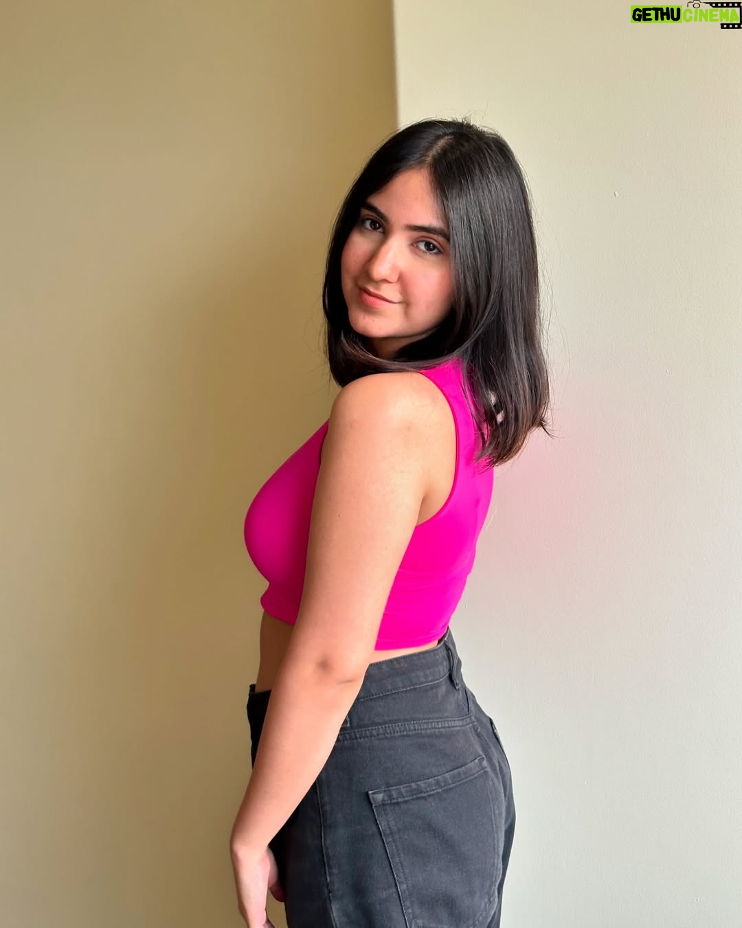Sakshi Agrawal - 3.7K Likes - 💗