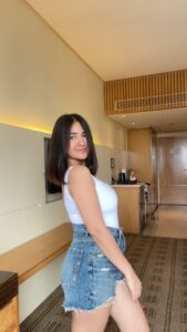 Actress Sakshi Agrawal HD Photos and Wallpapers July 2024
