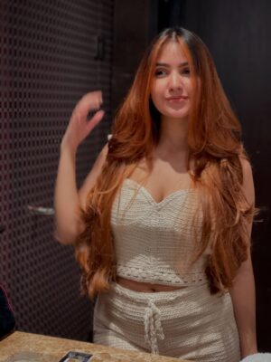 Sakshi Agrawal Instagram - 💞
.
#blonde #balayage #haircolor #hairlove #crochet