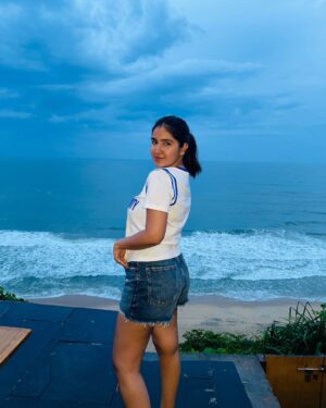 Sakshi Agrawal Instagram - 🌊✨