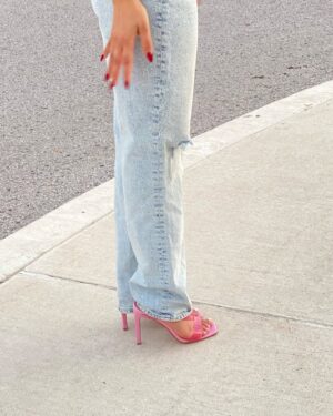 Sakshi Choudhary Instagram - 💕
.
.
Top @zara
Jeans @zara
Bag @coach
Heels @stevemaddencanada
.
.
.
#torontoinfluencer #torontolife #stevemaddenshoes #coachbag