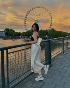Actress Sakshi Choudhary HD Photos and Wallpapers September 2024
