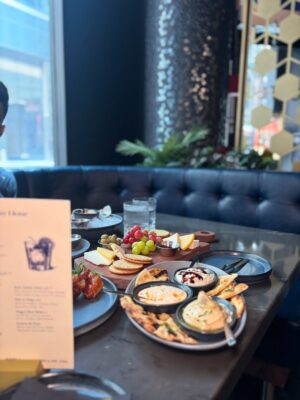 Sakshi Choudhary Instagram - Got cute ➝ found a gem ✨
@cktl.co has the vibe 🍸💕 The food? Pretty & perfect.
The happy hours? Unreal — Mon–Fri, 2–5pm & 9–close. 🍹
say less 🤌
.
.
.
#torontoinfluencer #cktl #torontolife #explorepage✨