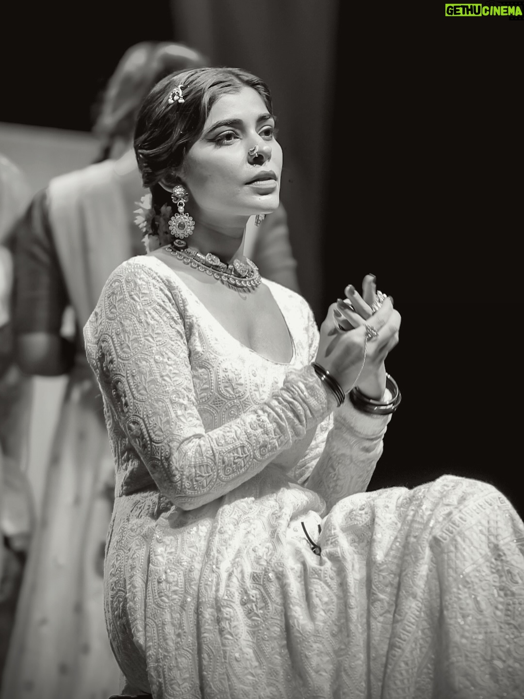 Sakshi Keswani - 1.1 Million Likes - Mukhtaar 🌙
.
.
@arjunnnsingh always grateful ❤️

My beautiful customised suits are from - @the_clothing_rack_ 
Obsessed with my Jewelleries from- @jhaanjhariya ❤️
This is by far my favourite hairstyle @parulpandey_hair thankyou 
Beautifully Captured by @dil.jeet_