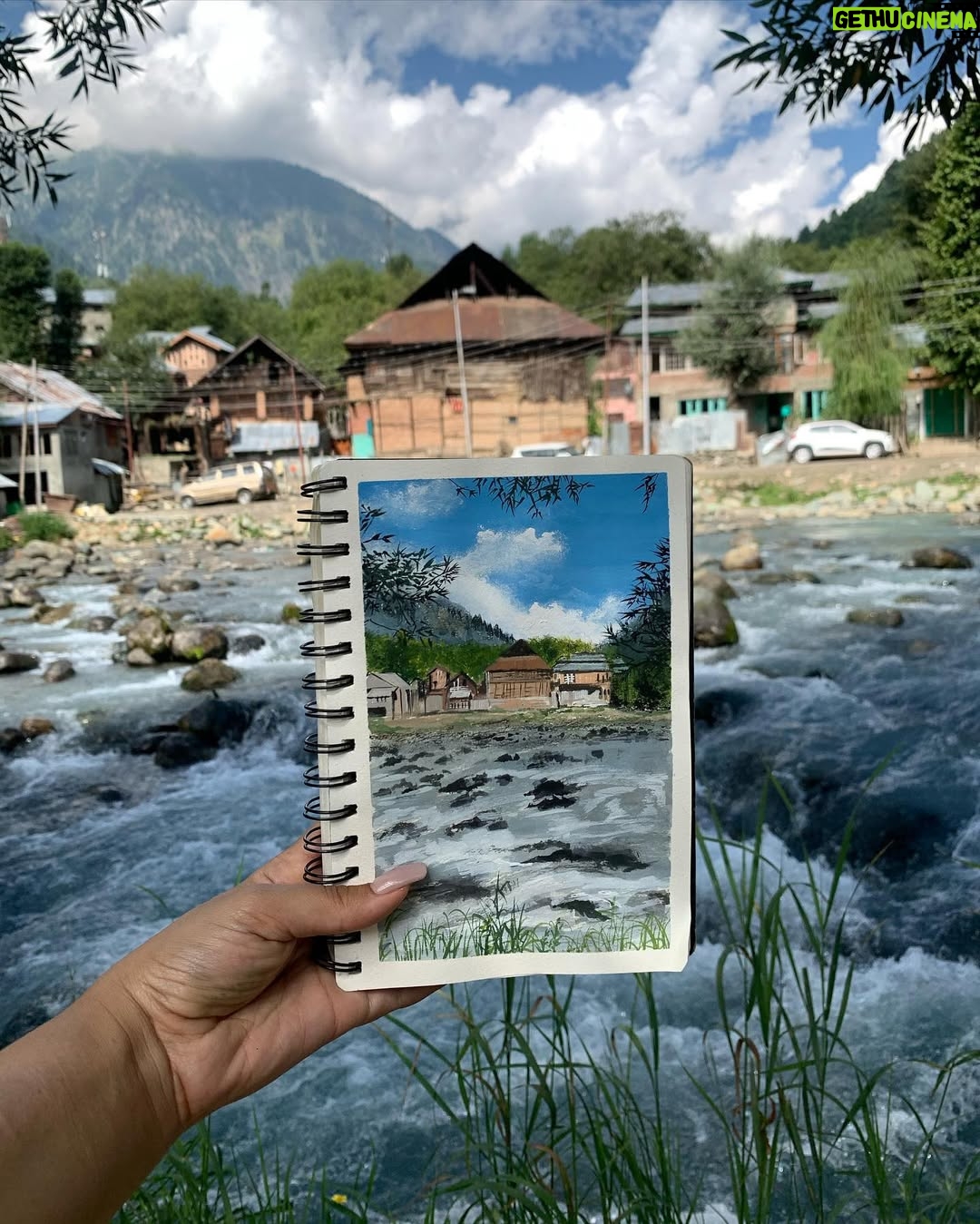 Sakshi Khullar - 13K Likes - Few of my fav plein air greens ⛰️🤍 collecting memories 🤍
#sakshikhullarart #livepainting #pleinairpainting #gouachepainting
