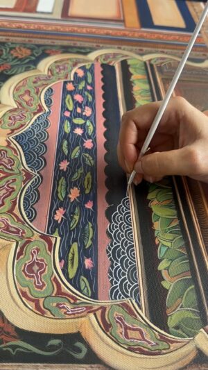 Sakshi Khullar Instagram - The sound of making art ❤️
#sakshikhullarart #sakshikhullarartstudio #commissionedart #acrylicsoncanvas