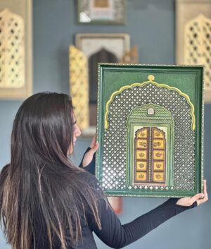 Sakshi Khullar Instagram - Our signature style š Bookings open for December end and Jan 2024 .
Size : 16āx20ā each (in the corousal)