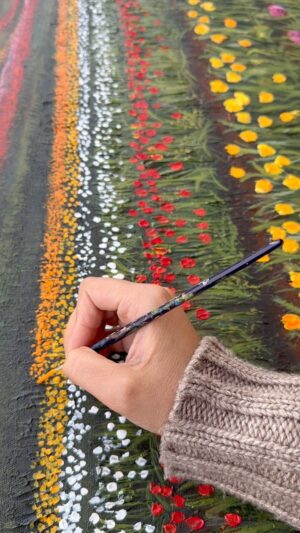 Sakshi Khullar Instagram - The impasto style spring in acrylics🌷
#sakshikhullarart #sakshikhullarartstudio #tulipgarden #springseason #impastopainting
