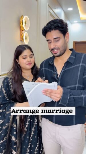Sakshi Rajawat Instagram - Or batao kya kya banana aata h ⁉️😅🤭
.
.
#like #explore #instagram #share #trendingreels #jaipuriajodi #insta #love #couplegoals #reelsinstagram #reelitfeelit #reelkarofeelkaro #viral #comedy #funny