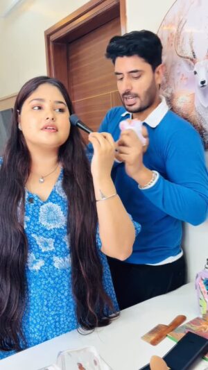 Sakshi Rajawat Instagram - Batao sahi bola na ⁉️😅😂
.
.
#explore #like #instagram #share #trendingreels #jaipuriajodi #insta #love #couplegoals #reelsinstagram #reel #reelitfeelit #reelkarofeelkaro #viral