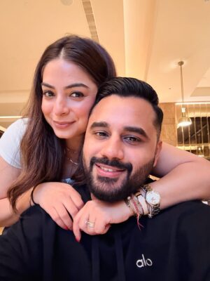 Sakshi sharma Instagram - Sunday brunch made perfect with our favourite Italian food at @celinimumbai , one of the best for Italian meals . 
Had a wonderful time , food , Aperol , tiramisu , espresso..uff . 
#styledwithgumani #livinginwithGGandP #GGeatsout #sundaybrunch 
#hosted