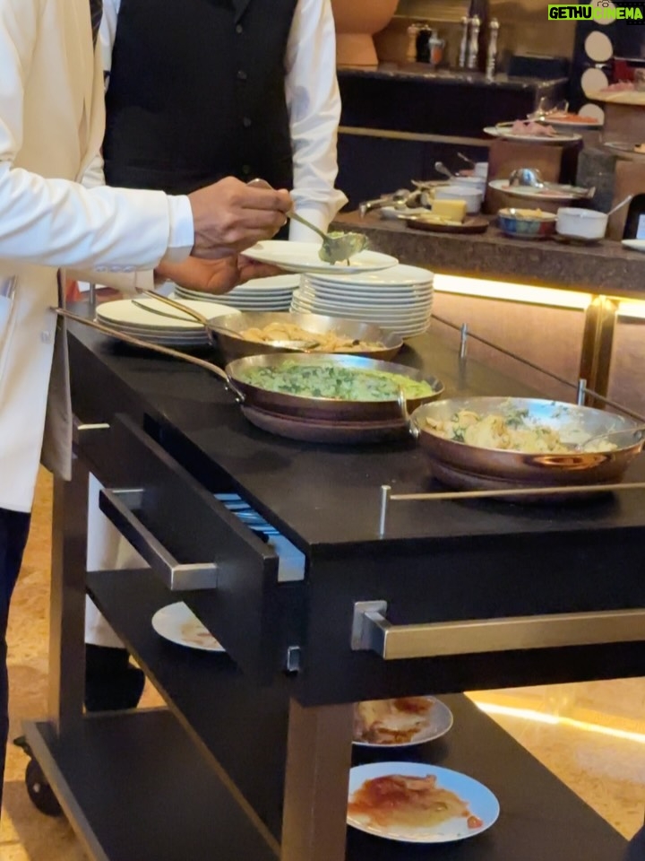 Sakshi sharma - 2.5K Likes - Sunday brunch made perfect with our favourite Italian food at @celinimumbai , one of the best for Italian meals . 
Had a wonderful time , food , Aperol , tiramisu , espresso..uff . 
#styledwithgumani #livinginwithGGandP #GGeatsout #sundaybrunch 
#hosted