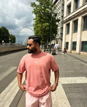 Sakshi sharma Instagram - Belgium 🇧🇪 Summer Crumbs ❤️