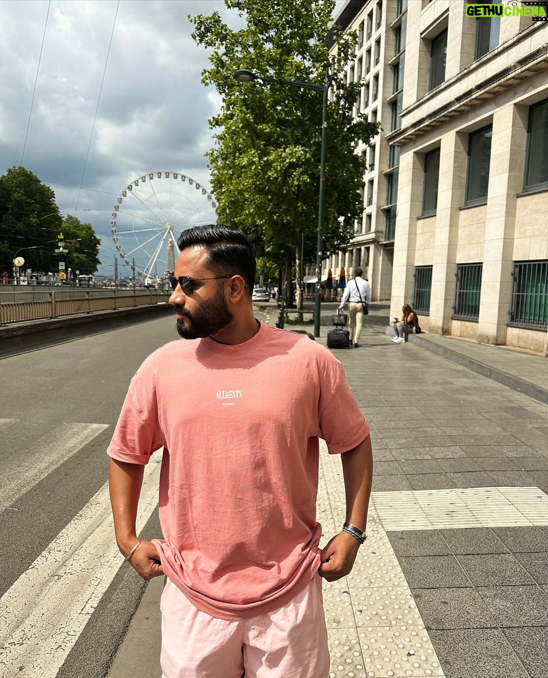 Sakshi sharma - 2.2K Likes - Belgium 🇧🇪 Summer Crumbs ❤️