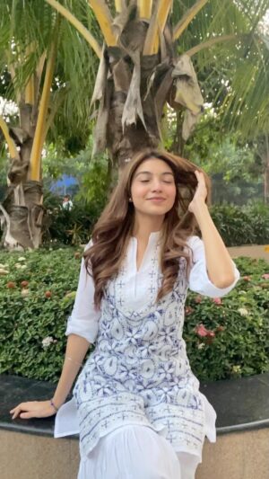 Saksshhyy Instagram - Pov : you’re in love with her simplicity ✨
 Coupon :sashaa12 @houseofkari.in 

#reels #reelkarofeelkaro #reelitfeelit