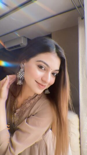 Saksshhyy Instagram - Guess my age 🤔🤣 

#reels #reelkarofeelkaro #reelitfeelit