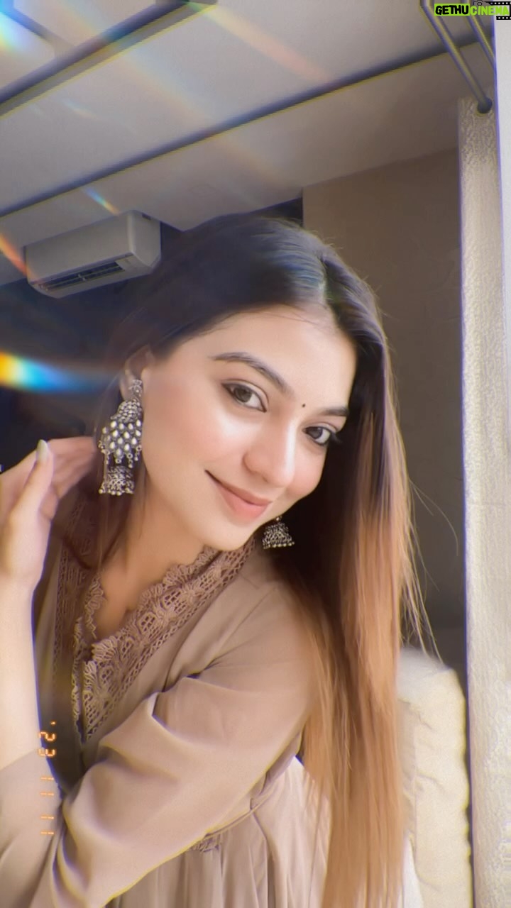 Saksshhyy - 28.7K Likes - Guess my age 🤔🤣 

#reels #reelkarofeelkaro #reelitfeelit