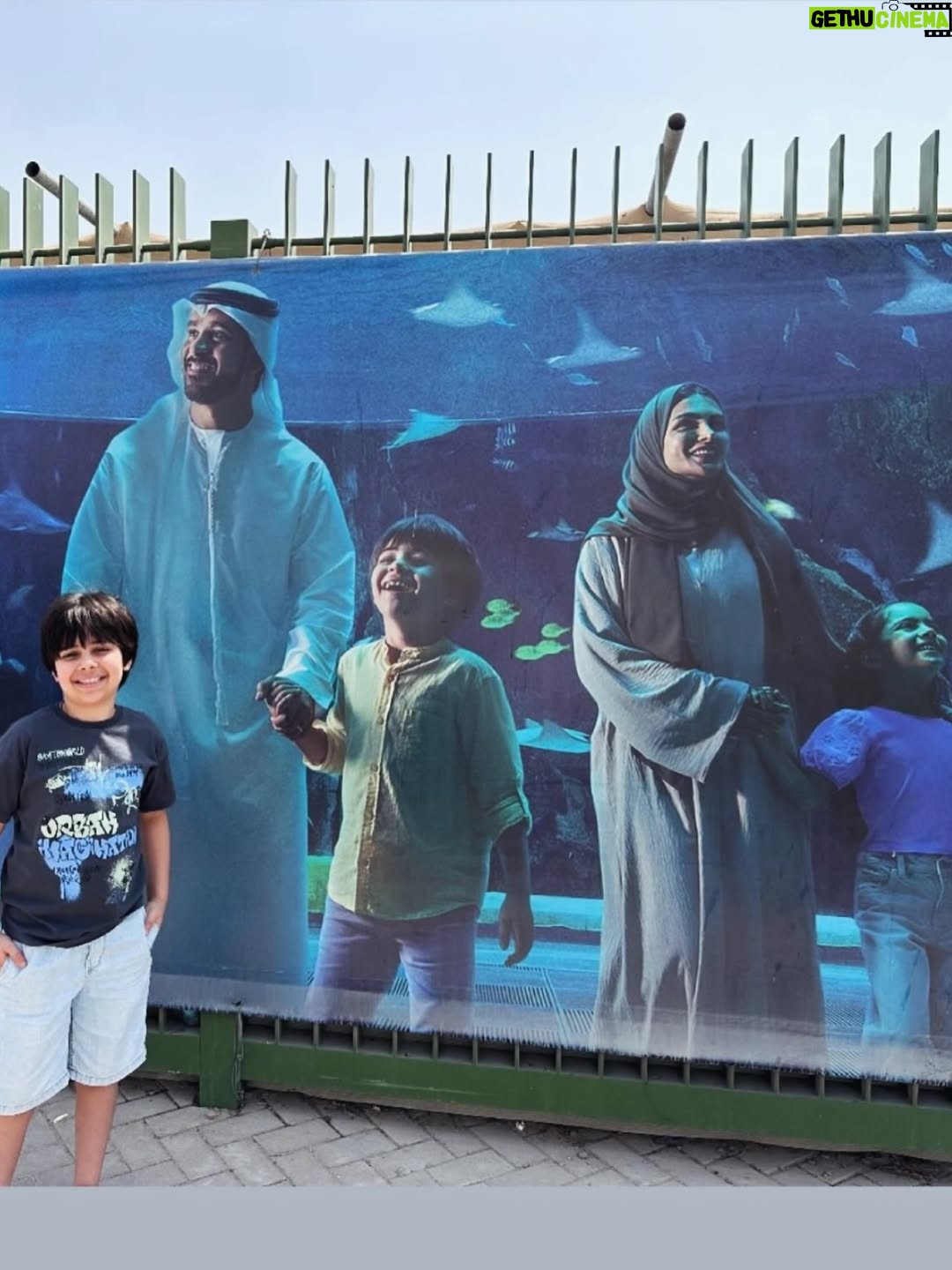 Sama Zakeri - 5.5K Likes - Hi✌🏼
Thanks Tommy! Our billboard looks so much better with you it’s like there are two of you! @tommy.joey 💙
