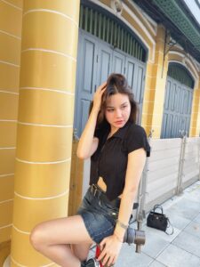 Actress Samantha Melanie Coates HD Photos and Wallpapers September 2025