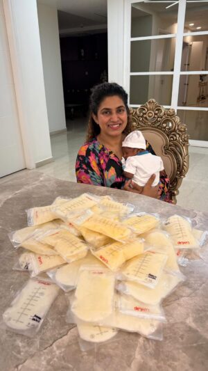 Sameera Sherief Instagram - ✨ Better late than never! ✨
Breastfeeding isn’t as hard as it seems — the key is believing in yourself, your body, and your baby 🤱💛. No stress, just relax… stay hydrated, eat well, be happy, and keep expressing. The more you express, the more you produce, in shaa Allah 🌿.

Alhamdulillah, Aamir and I have stored 6  liters in less than a month for NICU babies 🍼💖. And we’re not stopping here — in shaa Allah, we’ll keep donating this liquid gold to the little ones who need it most.

#BreastfeedingWeek #LiquidGold #NICUBabies #MilkDonation #MotherhoodJourney #BreastfeedingJourney