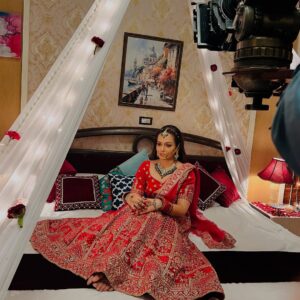 Samiksha Bhatnagar Instagram - Believe in love, get ready for a surprise that will capture your heart ❤️ 

#comingsoon #love #romance #newproject #samikssha #samiksshabatnagar