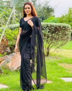 Actress Samiksha Bhatnagar HD Photos and Wallpapers April 2025