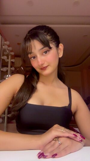 Samiksha Kapoor Instagram - Haye mai bholi si☺️
.
.
@nehakakkar