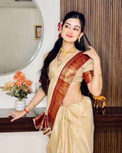 Samiksha Kapoor Most Liked Photos and Posts