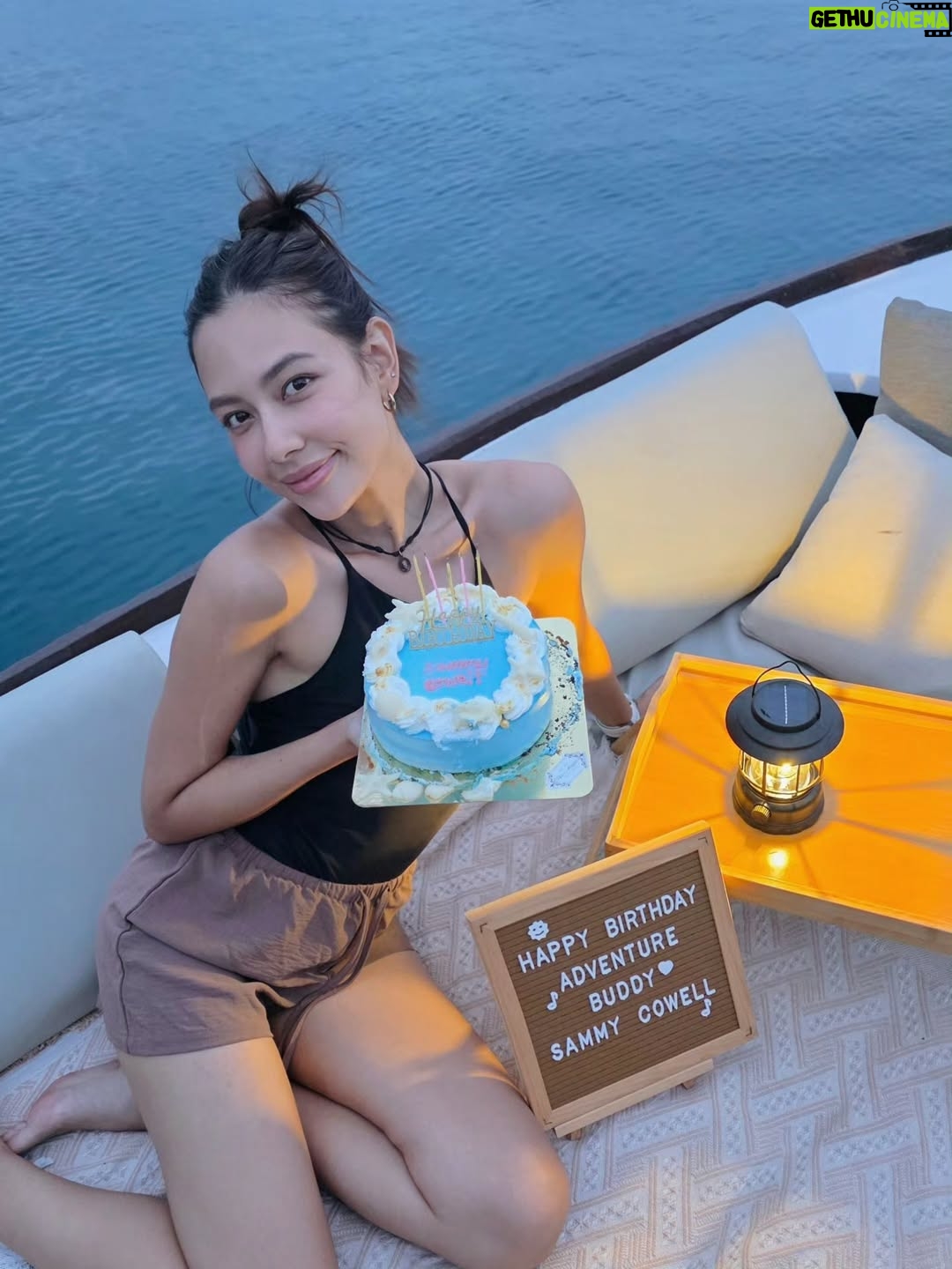 Sammy Cowell - 38K Likes - ขอบคุณจากใจ อย่างน้อยก็ไม่ต้องเป่าเค้กในป่า 🤘🏝🐾