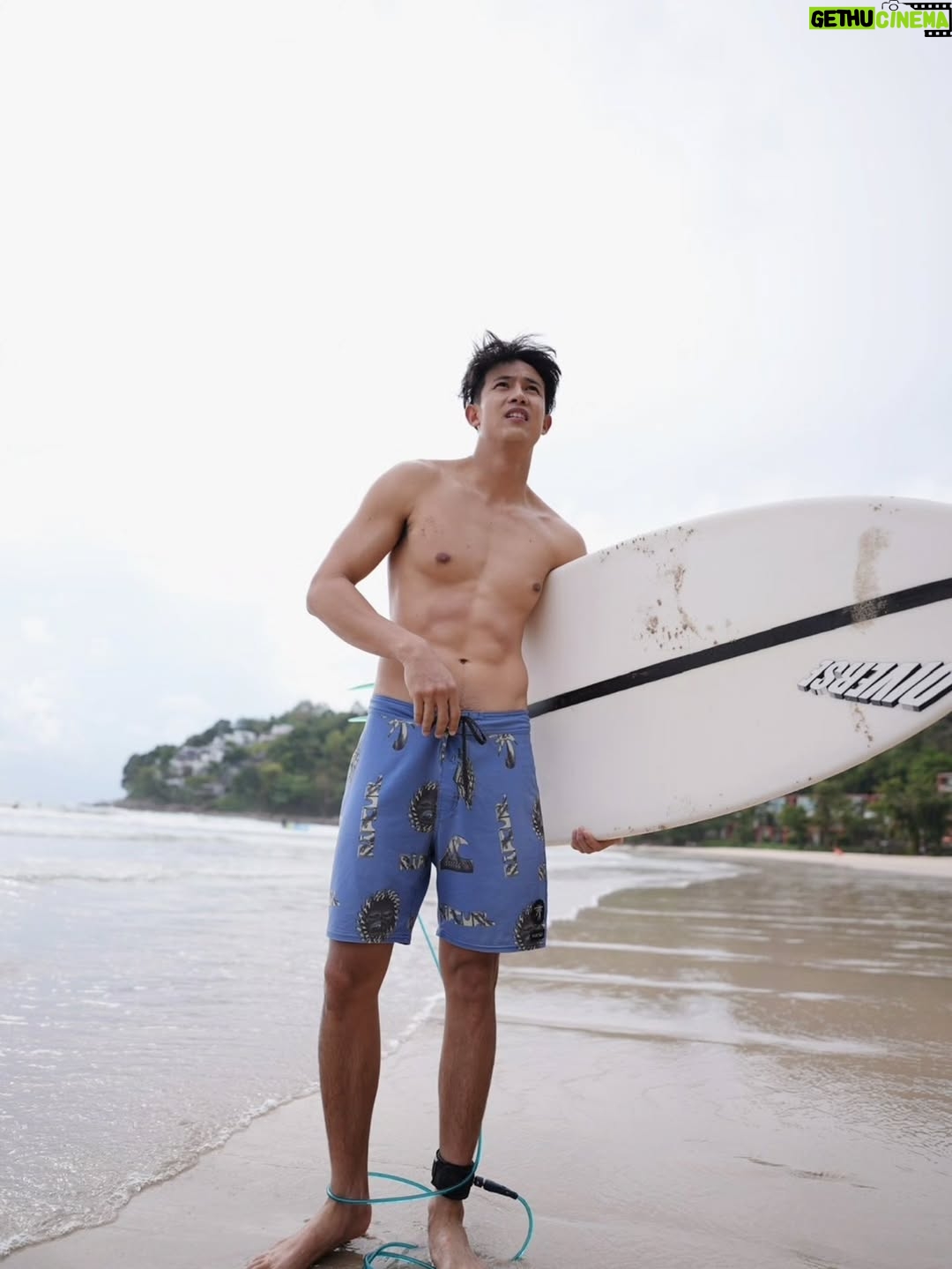 Sammy Cowell - 62.9K Likes - Happy Birthday @champ_chanatip my adventure buddy 

เกิดมาให้ข้าลำบาก 😬 

ช่องแดงใกล้มาแล้ว @roammatee