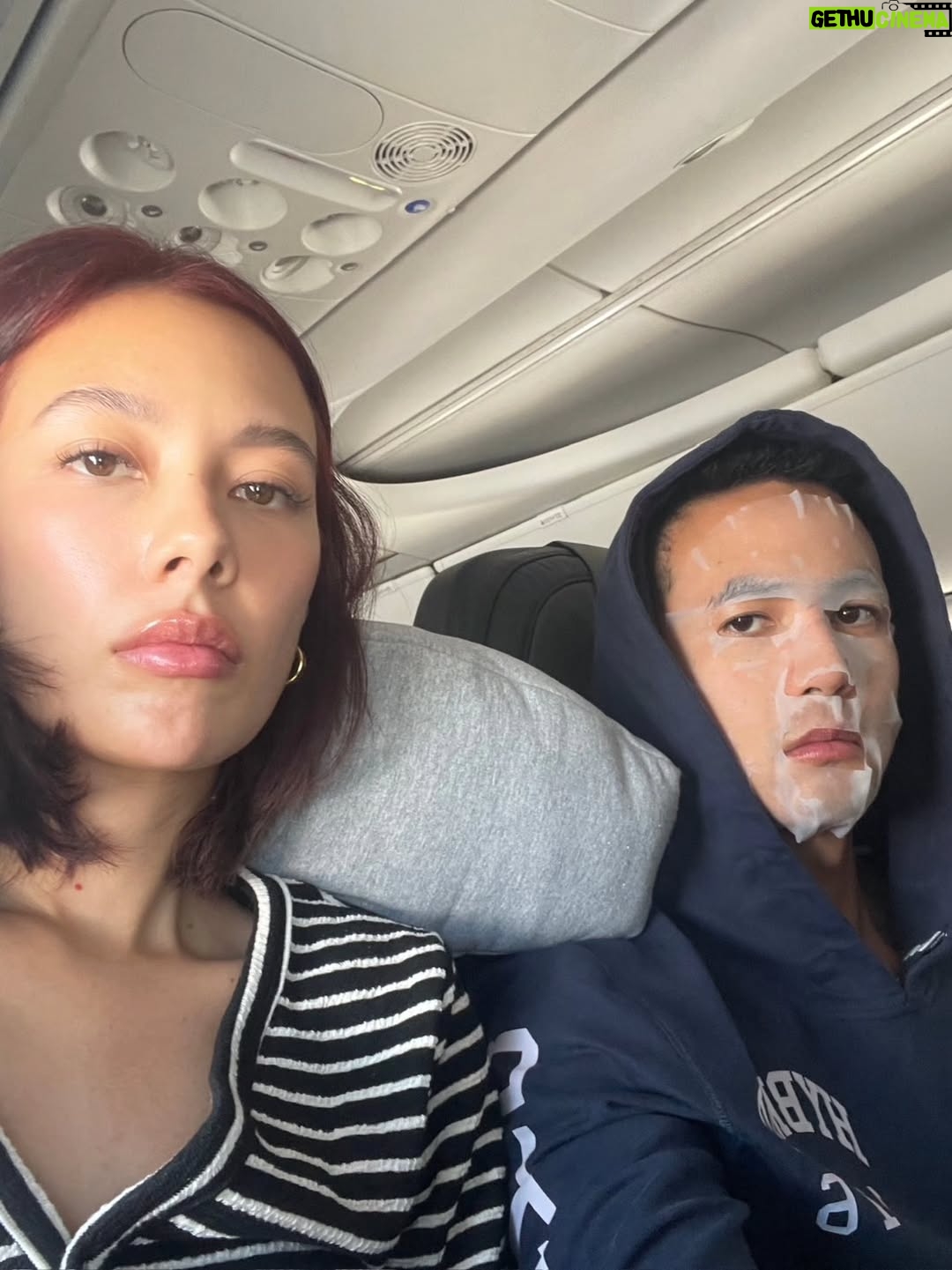Sammy Cowell - 62.9K Likes - Happy Birthday @champ_chanatip my adventure buddy 

เกิดมาให้ข้าลำบาก 😬 

ช่องแดงใกล้มาแล้ว @roammatee