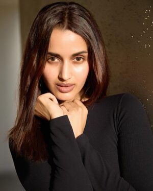 Samreen Kaur Instagram - More from the no makeup series💅