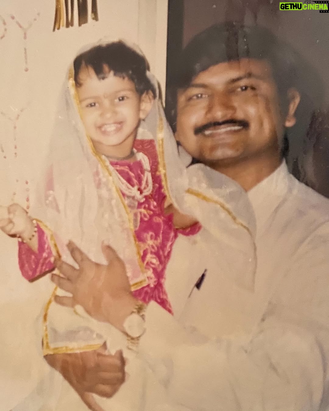 Samreen Kaur - 1.9K Likes - Here just to make you proud Father…
Ain’t nobody like you in this whole wide world. 
May I always win in our banter. 
To days of endless laughter with you🥂

Happy birthday♥️ 
I love you.