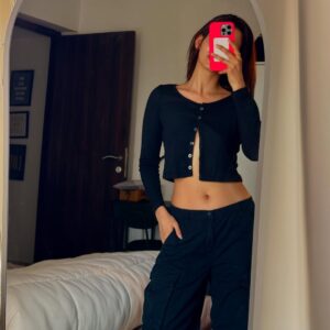 Samreen Kaur Instagram - More chaos but a pinch of calm…