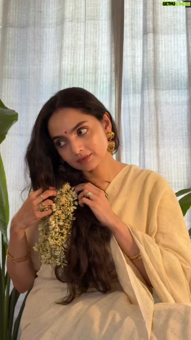 Samvrutha Sunil - 135.5K Likes - Happy Onam! 🌺
