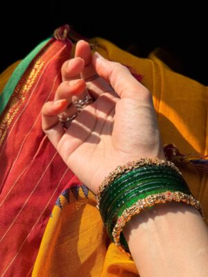 Samvrutha Sunil Instagram - Through my boy’s eyes! ♥️ 

📸 - Agastya 

Saree - @aurabeyondfashion 
Bangles - @evarabysree