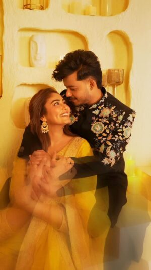 Sana Makbul Instagram - Mera hua ✨
.
.
🎥 @nikunj_photography_
Edit @aa_edits___
Riyaz outfit @mfsethnicltd
Stylist @dimple_m_soni