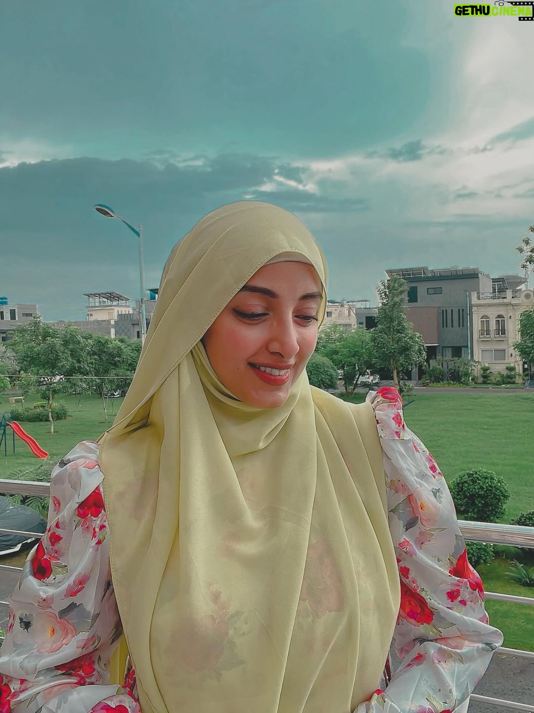 Sanam Chaudhry - 70.4K Likes - 