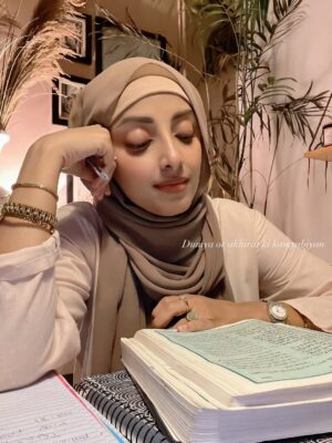 Sanam Chaudhry Instagram - Alhamdulillah.. i cant thank Allah enough for making me understand His instructions to shape up my life accordingly 🥹