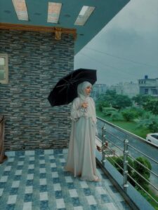 Actress Sanam Chaudhry HD Photos and Wallpapers August 2025