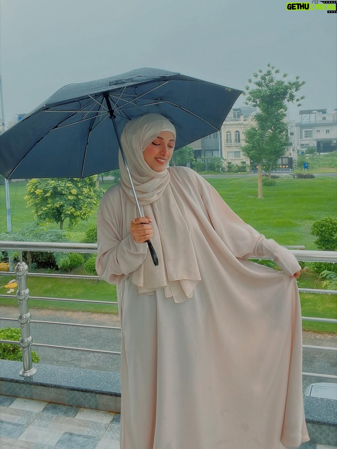 Sanam Chaudhry - 90.6K Likes - Drenched in dreams , on a rainy balcony ☔️