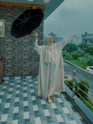 Sanam Chaudhry Instagram - Drenched in dreams , on a rainy balcony ☔️