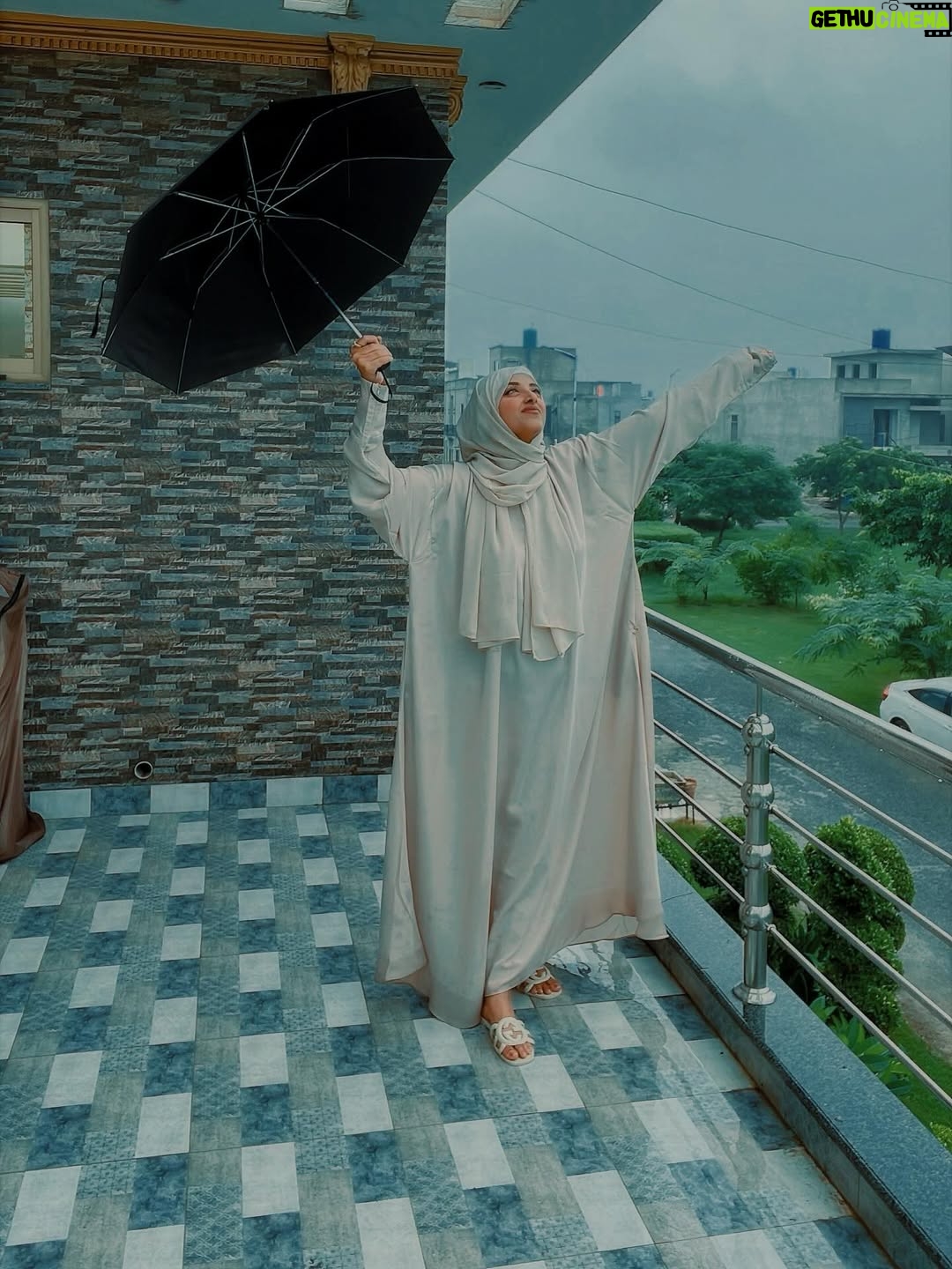 Sanam Chaudhry - 90.6K Likes - Drenched in dreams , on a rainy balcony ☔️