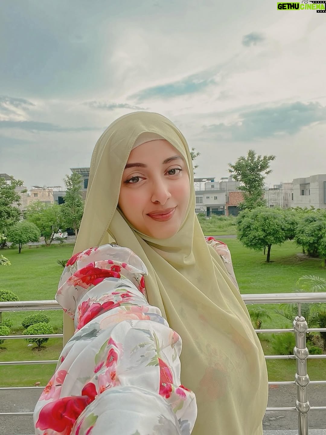 Sanam Chaudhry - 70.4K Likes - 