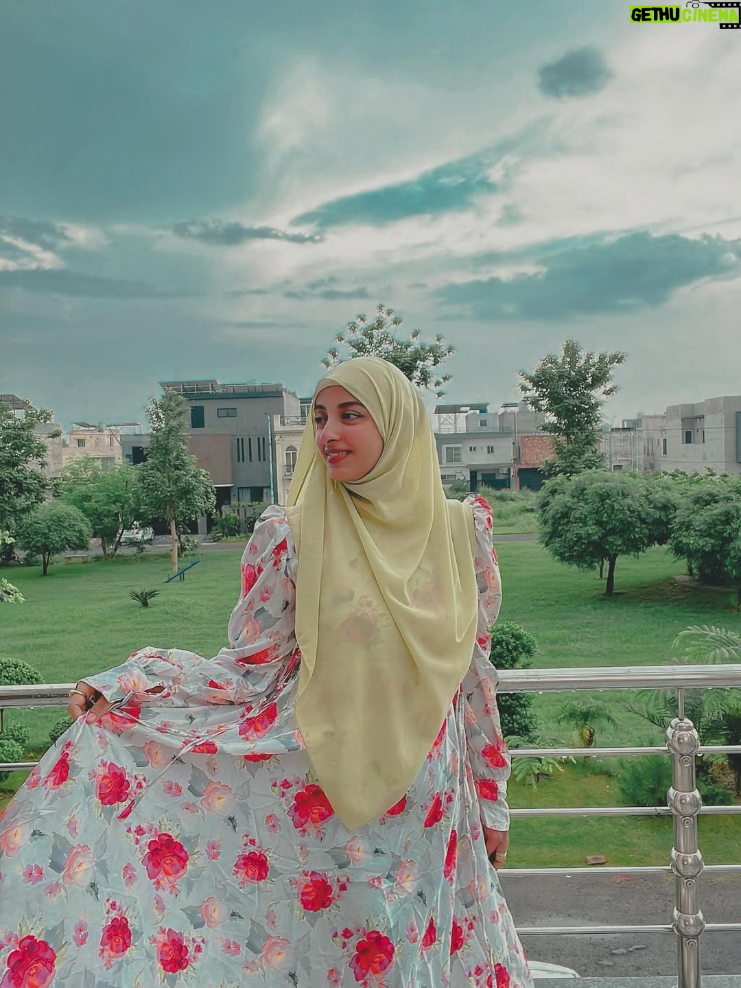 Sanam Chaudhry - 70.4K Likes - 